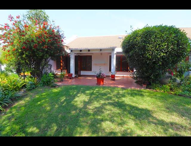 3 BEDROOM CLUSTER FOR SALE IN BRYANSTON